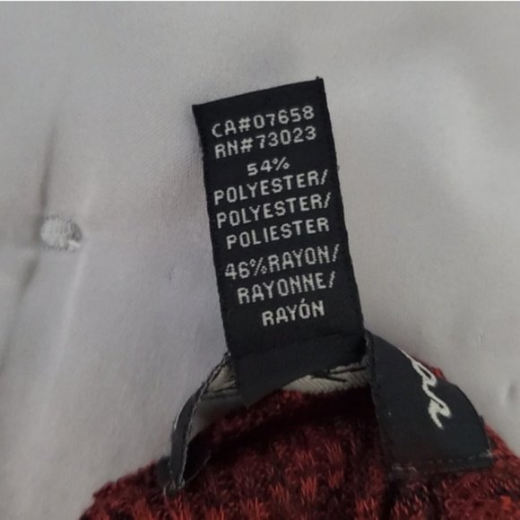 Streetwear Society Mock Neck Marroon Ribbed top- Size Small - Picture 2 of 6